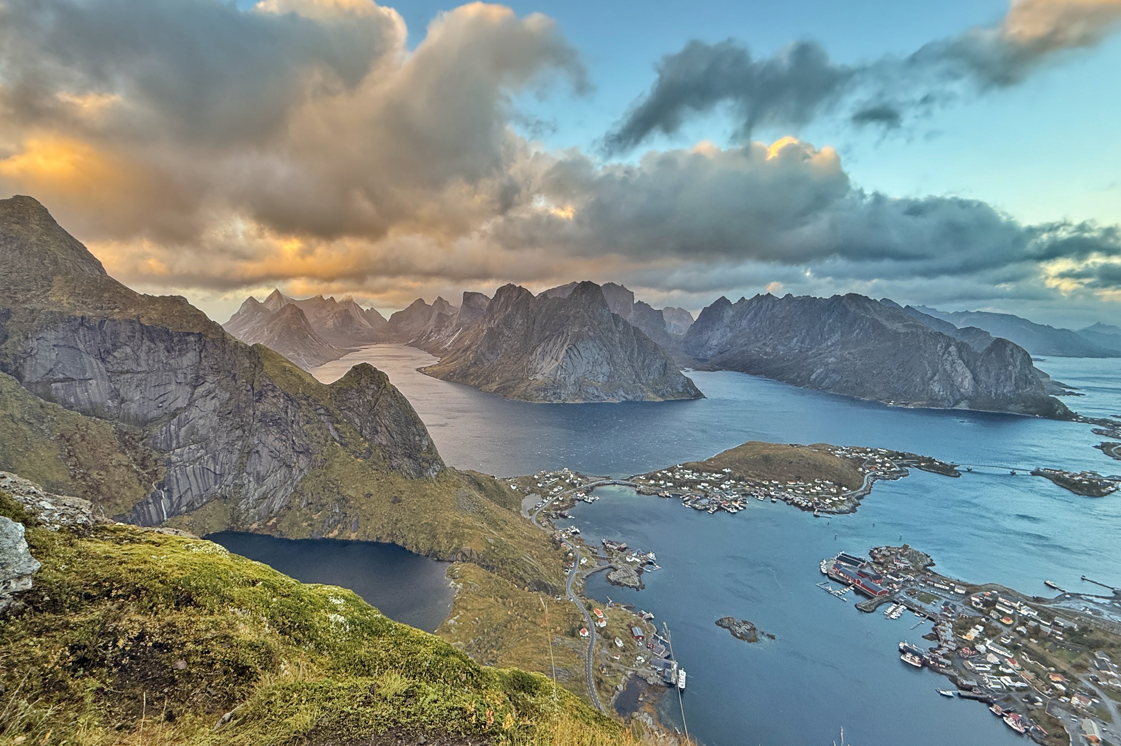Vue panoramique sur les Lofoten